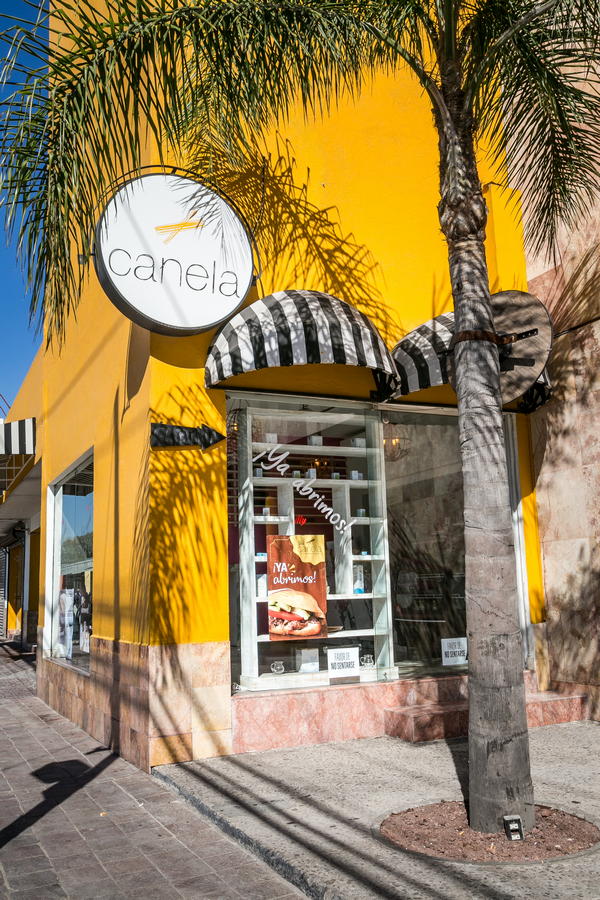 Cafetería Delicanela Hotel Real de Minas Poliforum, León Guanajuato